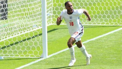 Gol Tunggal Sterling, Pastikan Inggris Juarai Grup D