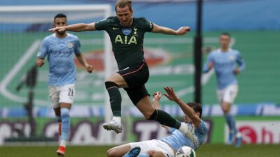 Spurs Tak Mau Kehilangan Kane