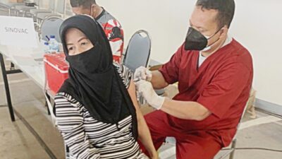 Sudah 42,5 Juta Warga Indonesia Dapat Vaksin Lengkap